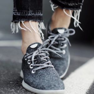 Allbirds Women Grey Size 8 - image 1